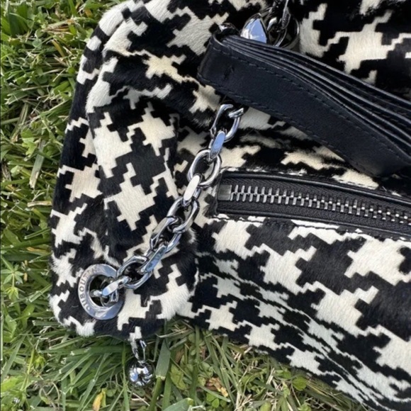 Christian Louboutin BLACK & WHITE HOUNDSTOOTH PONY-STYLE CALFSKIN CROSSBODY BAG - Picture 8 of 11